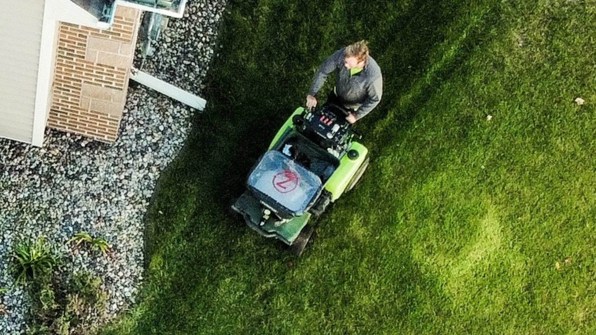 Should You Mow Your Lawn Before the First Spring Fertilizer Treatment?