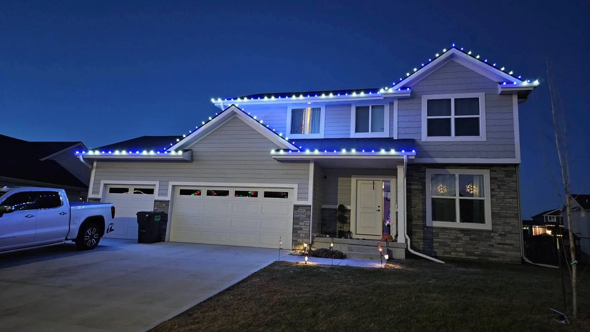 What Does a Holiday Lighting Consultation Involve?