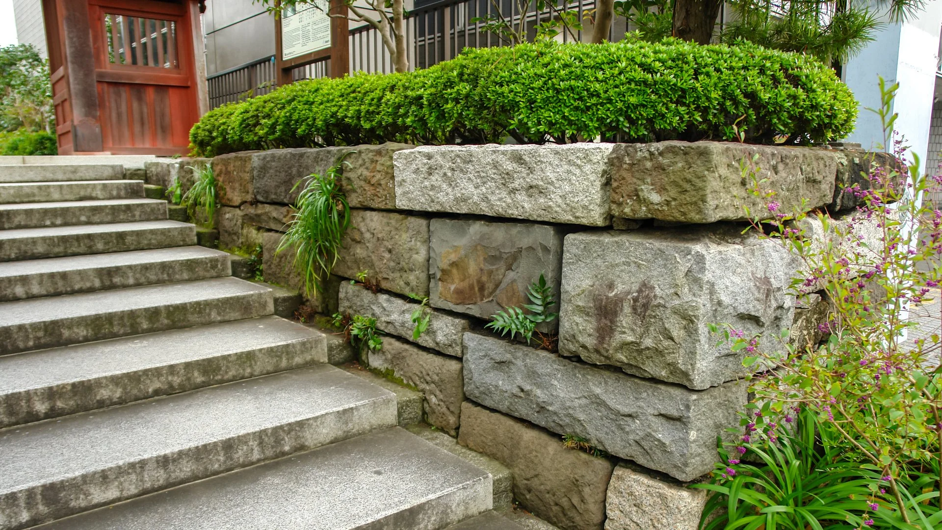 A Retaining Wall Is the Solution for Your Sloped Property