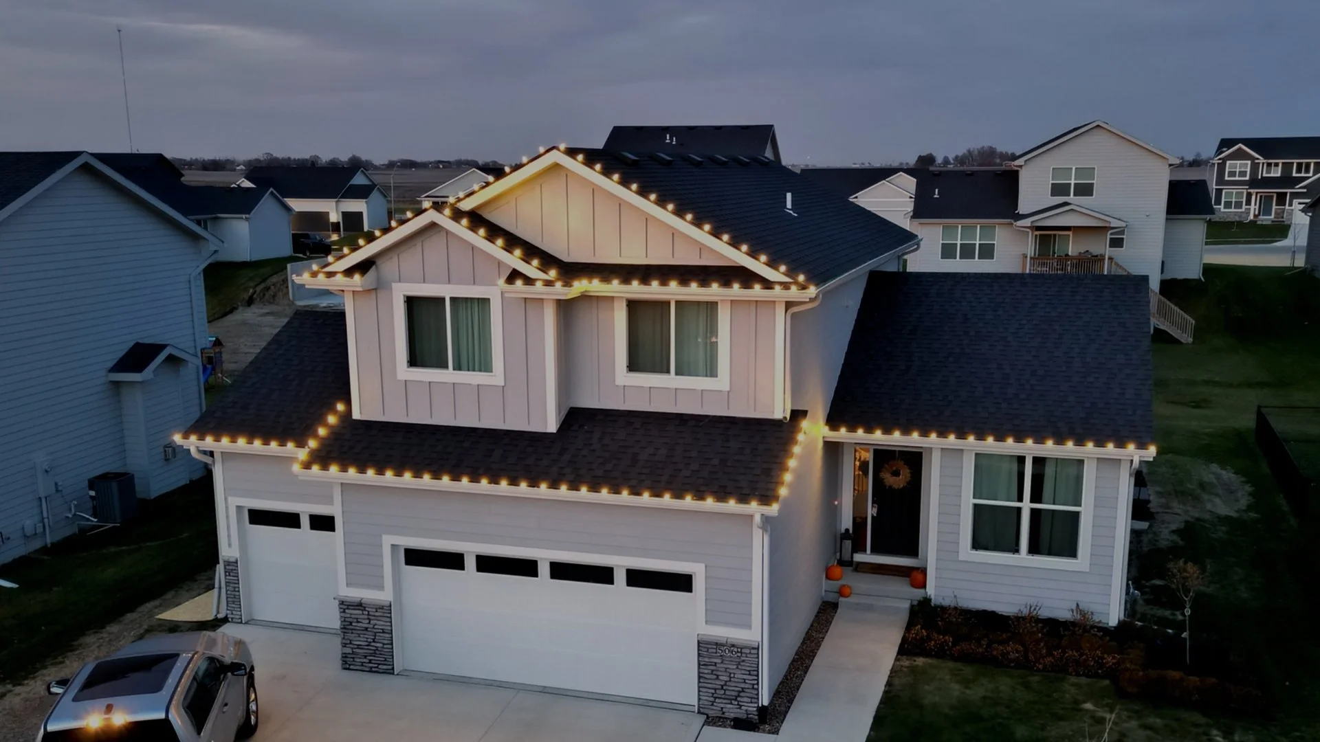 Warm White vs Cool White Christmas Lights: What's the Difference?