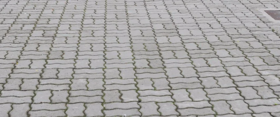 Basketweave pattern on a paver patio in Ankeny, IA.